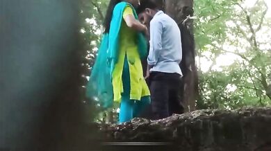 Desi lover caught fucking in jungle sex mms